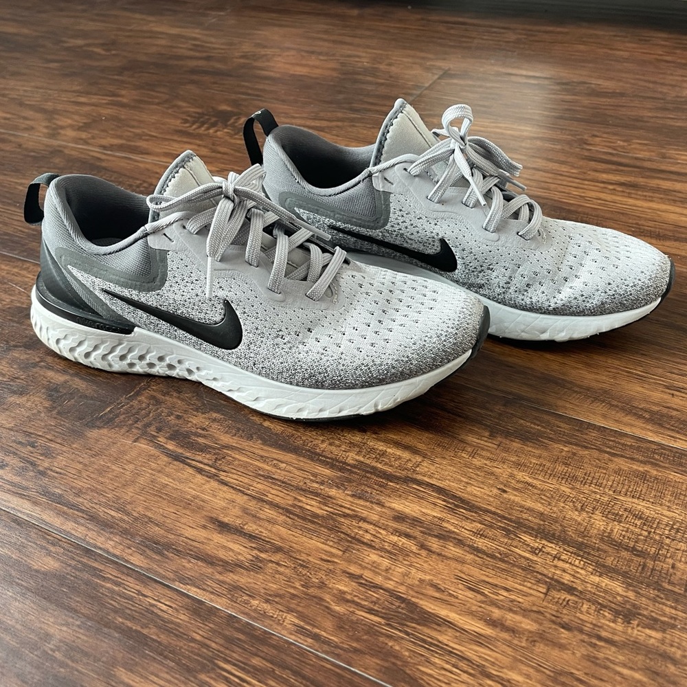 LIGHTLY WORN ODYSSEY REACT NIKE SHOES